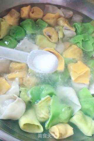 三色馄饨的做法步骤：9