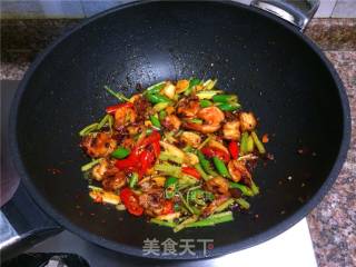 辣爆虾尾的做法步骤：11