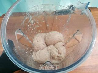 草菇烧鱼丸的做法步骤：2