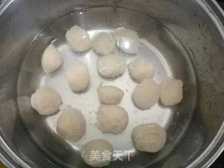 草菇烧鱼丸的做法步骤：5