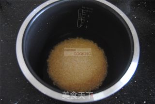 红茶肉松饭团的做法步骤：3