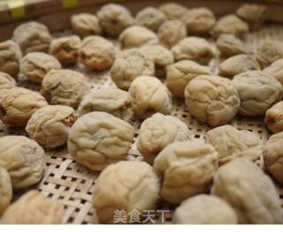 自制酸话梅的做法步骤：2