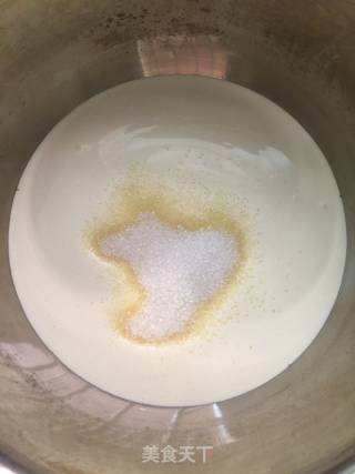 火龙果慕斯蛋糕的做法步骤：4