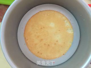 火龙果慕斯蛋糕的做法步骤：9