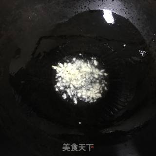 西兰花炒黄豆芽的做法步骤：6