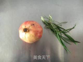 石榴籽摆盘岁月静好的做法步骤：1