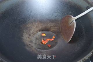 红烧鸭脖的做法步骤：3