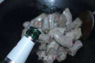 红烧鸭脖的做法步骤：5