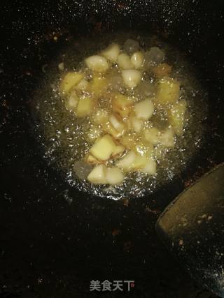 栗子黄焖鸡的做法步骤：3