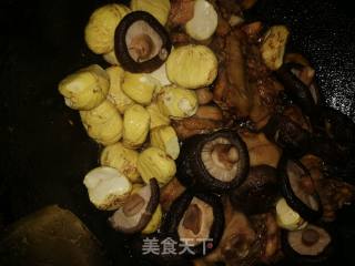 栗子黄焖鸡的做法步骤：5