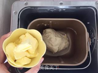 奶香牛角包的做法步骤：3