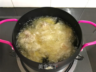 香酥脆皮炸鸡的做法步骤：7