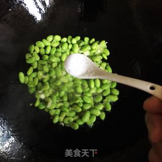 毛豆米炒腌菜的做法步骤：4
