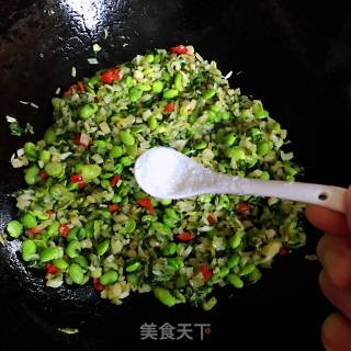 毛豆米炒腌菜的做法步骤：6