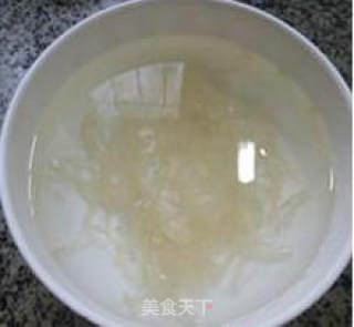 水晶凉糕的做法步骤：1