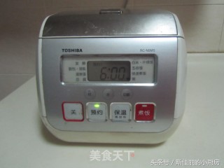 皮蛋瘦肉粥的做法步骤：4