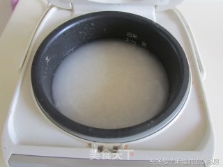 皮蛋瘦肉粥的做法步骤：6