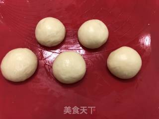 彩虹蛋黄酥的做法步骤：12