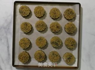 五仁馅月饼的做法步骤：10