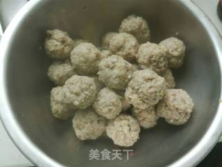 小油菜鲜蘑肉圆汤的做法步骤：11