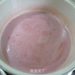 冷幽幽、爽歪歪~~~~~~草莓凉糕的做法步骤：6