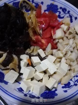 什锦烩茄子的做法步骤：2