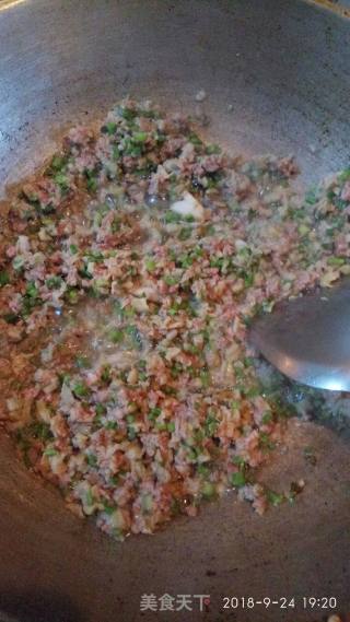 肉馅炒米饭的做法步骤：3