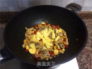 泡椒大蒜烧肚条的做法步骤：8