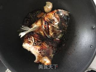 红烧鱼头的做法步骤：5