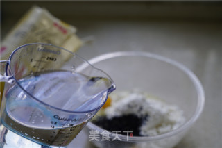 芝士芝麻蛋饼的做法步骤：3