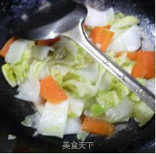 胡萝卜炒黄芽菜的做法步骤：9