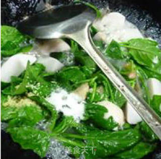 菠菜香芋的做法步骤：7