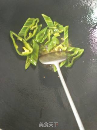 小炒猪肝的做法步骤：3