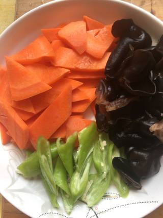 家常豆腐的做法步骤：1