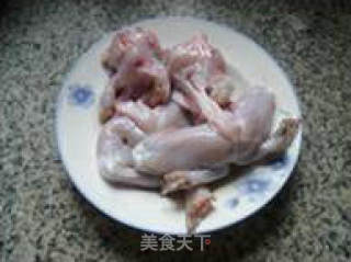 辣炒牛蛙的做法步骤：1