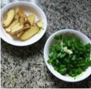 红烧黑鲳鱼的做法步骤：2