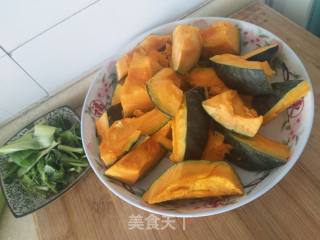 南瓜炖豆角的做法步骤：1