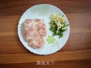 香菇瘦肉炒面条的做法步骤：3