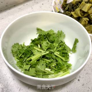 超哥版酸菜鱼的做法步骤：2