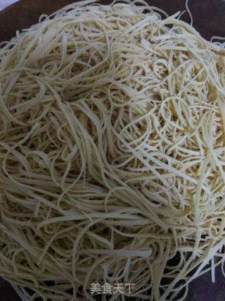 凉拌豆腐丝的做法步骤：1
