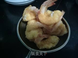 自制零食一一油炸黄金虾的做法步骤：10