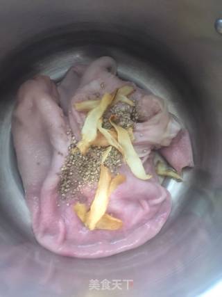 白胡椒猪肚汤的做法步骤：4