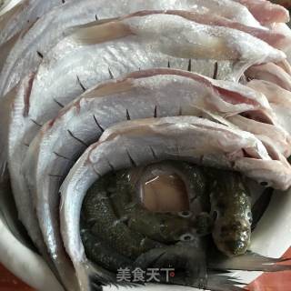 蒸干翘嘴鱼的做法步骤：1