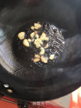 蒜香空心菜的做法步骤：1