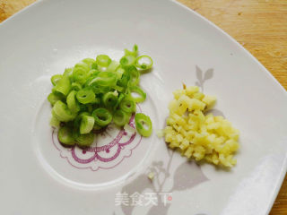 西红柿蛋花汤的做法步骤：3