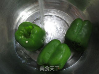糖醋灯椒的做法步骤：2