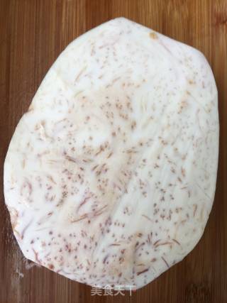 蒸芋头的做法步骤：1