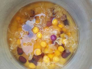 银耳芋圆甜汤的做法步骤：5