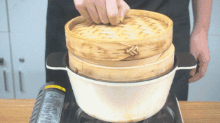 葱油青口贝的做法步骤：1