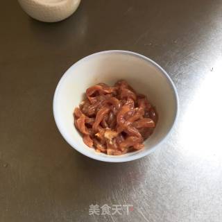 白菜木耳炒肉丝的做法步骤：1